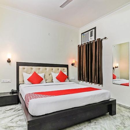Collection O 35762 Hotel Season 4 Τζαϊπούρ Εξωτερικό φωτογραφία