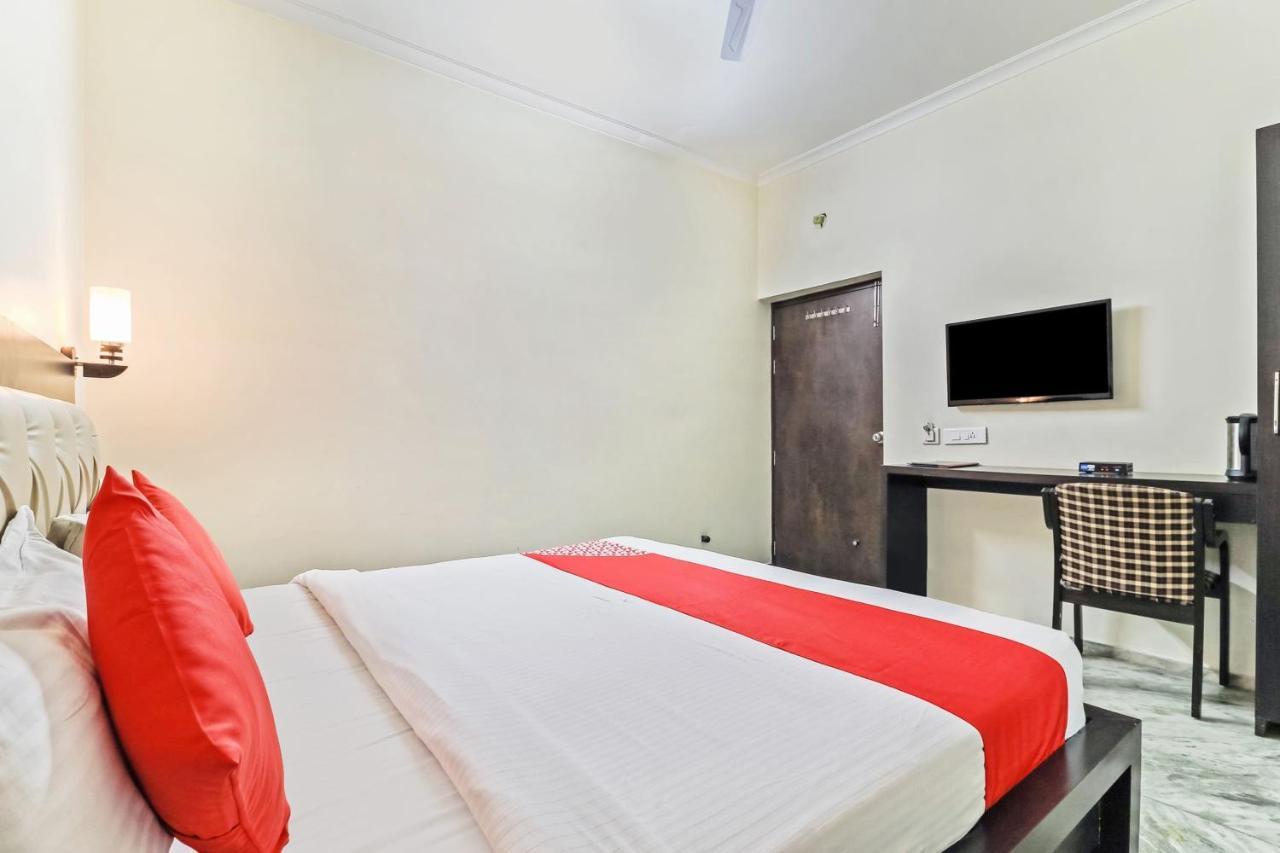 Collection O 35762 Hotel Season 4 Τζαϊπούρ Εξωτερικό φωτογραφία