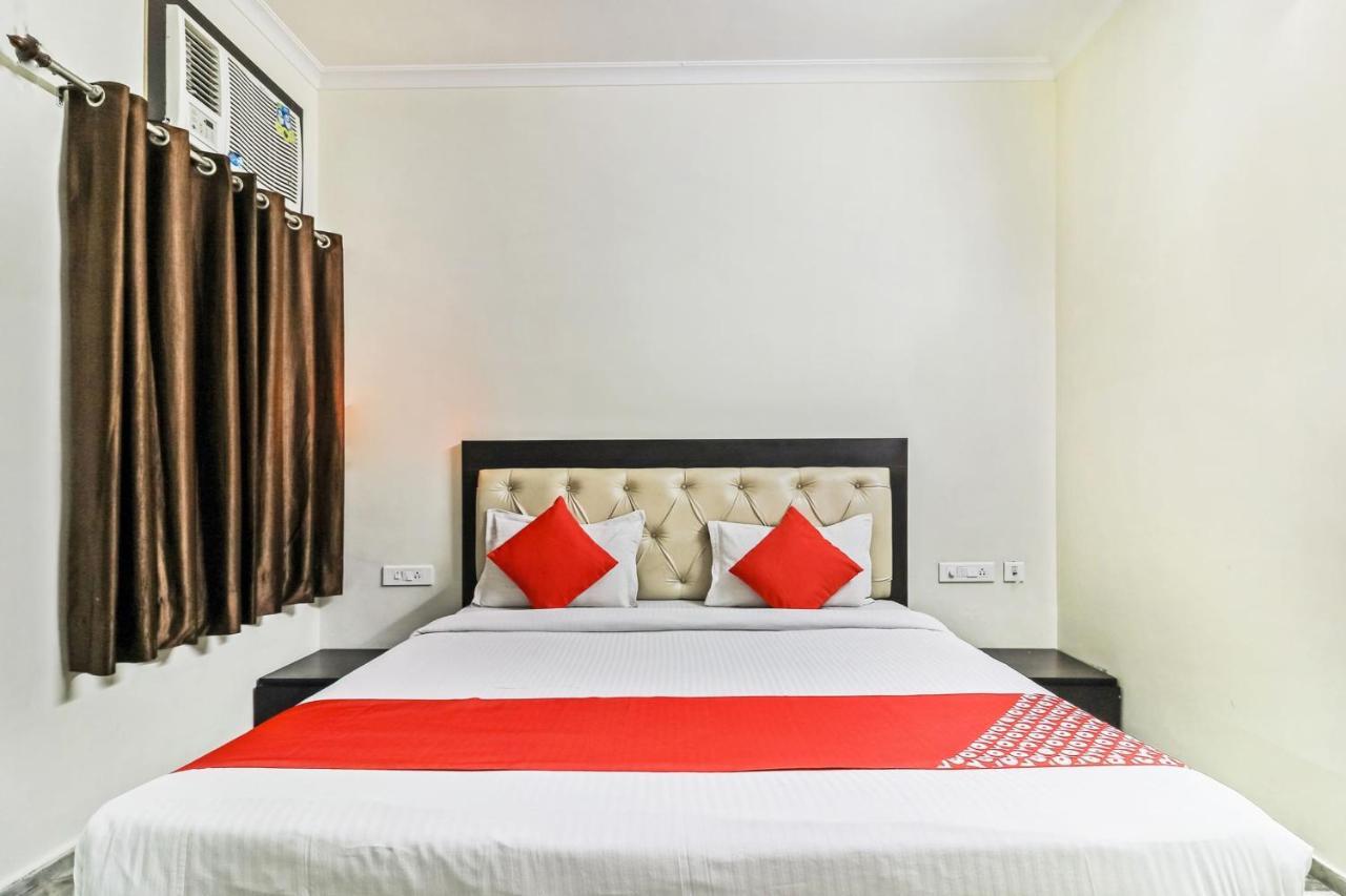 Collection O 35762 Hotel Season 4 Τζαϊπούρ Εξωτερικό φωτογραφία