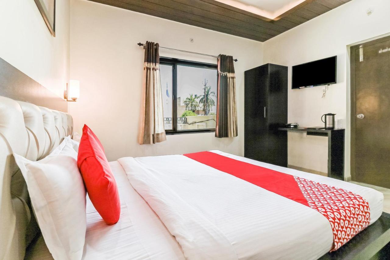 Collection O 35762 Hotel Season 4 Τζαϊπούρ Εξωτερικό φωτογραφία