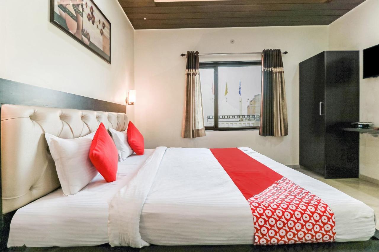 Collection O 35762 Hotel Season 4 Τζαϊπούρ Εξωτερικό φωτογραφία